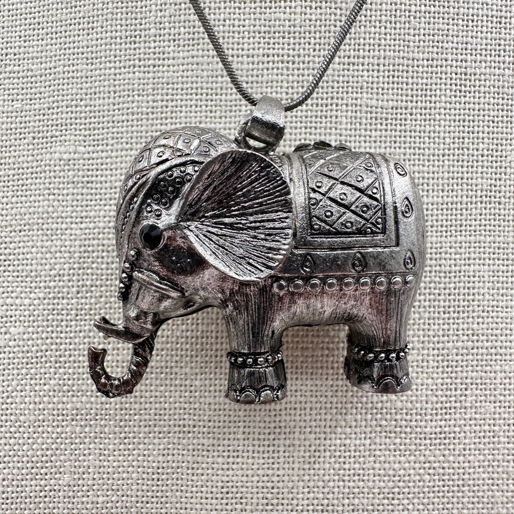 Vintage Y2K Black Rhinestone Elephant Pendant Necklace 90s Jewelry
